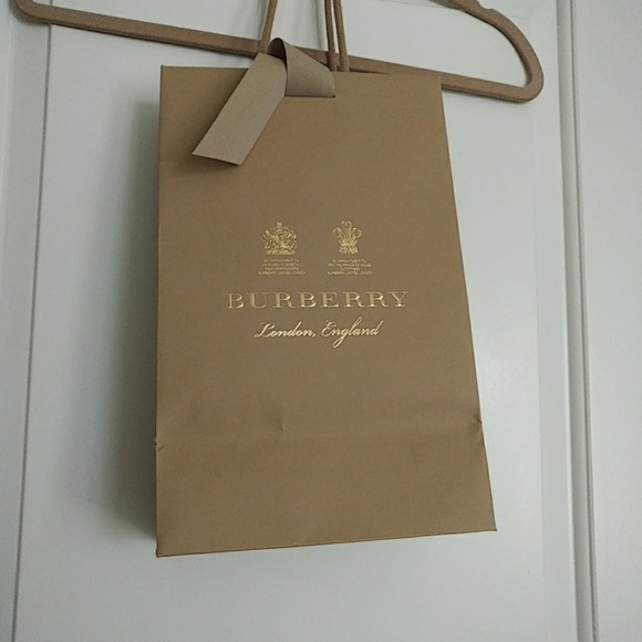 burberry paper shopping bag